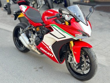 Affordable 2017-2022 Ducati Supersport 939/939S Motorcycle Fairings - Red White Green Stripe