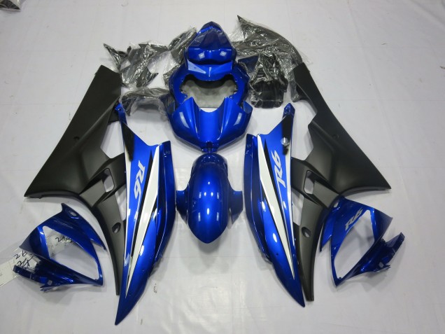 Blue OEM Style 06-07 Yamaha R6 Fairings Blue OEM Style 06-07 Yamaha R6 Fairings