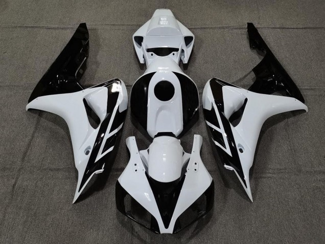 Gloss White and Black 06-07 Honda CBR1000RR Fairings Gloss White and Black 06-07 Honda CBR1000RR Fairings