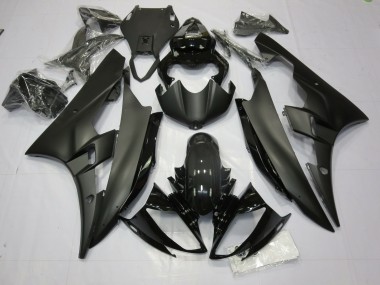 Matte and Gloss Black 06-07 Yamaha R6 Fairings