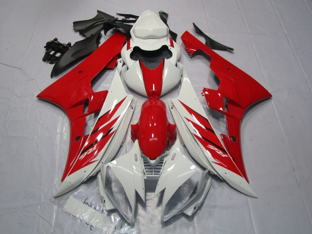 Red and White Style 06-07 Yamaha R6 Fairings Red and White Style 06-07 Yamaha R6 Fairings