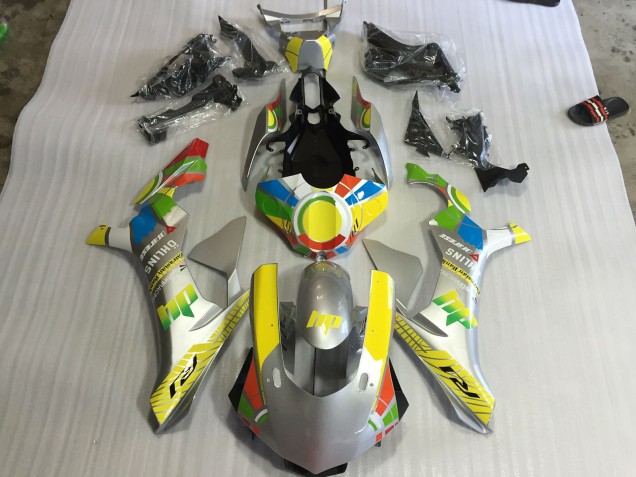 Silver 15-19 Yamaha R1 Fairings Silver 15-19 Yamaha R1 Fairings