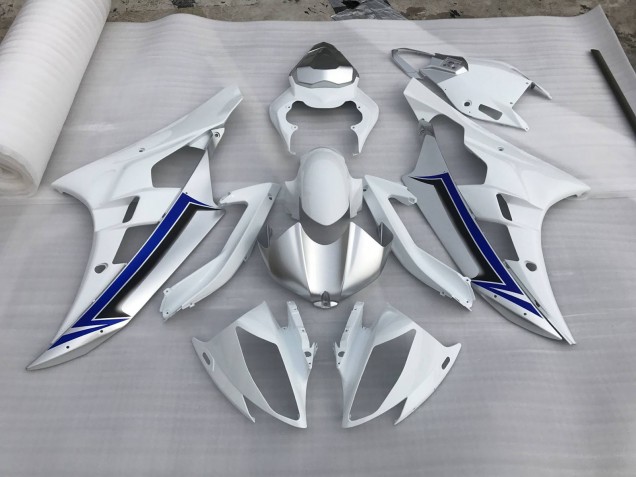 Silver and Blue 06-07 Yamaha R6 Fairings Silver and Blue 06-07 Yamaha R6 Fairings