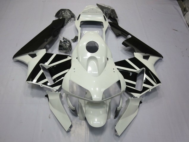 White & Black OEM 03-04 Honda CBR600RR Fairings White & Black OEM 03-04 Honda CBR600RR Fairings