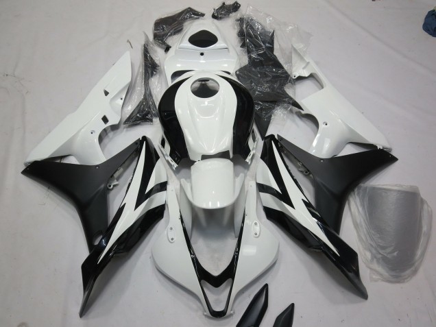 White and Black OEM Style 07-08 Honda CBR600RR Fairings White and Black OEM Style 07-08 Honda CBR600RR Fairings